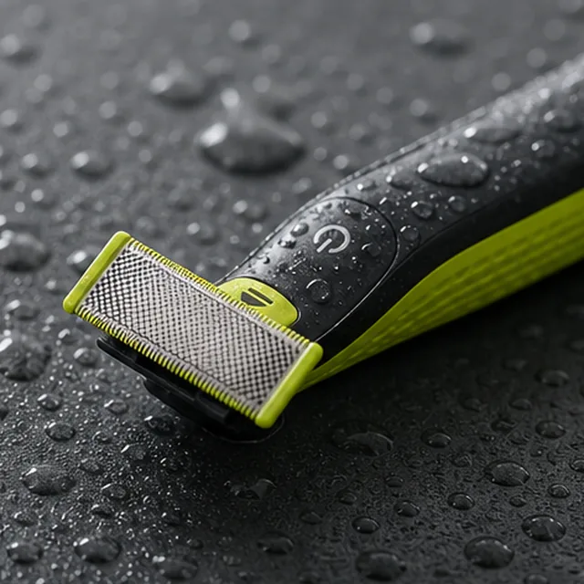 Wet and dry grooming use