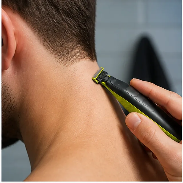 Cleaning the neckline